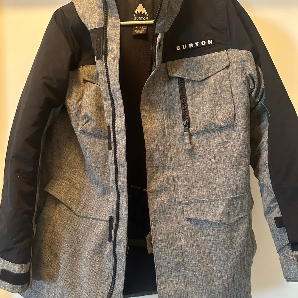 Burton Gray and Black Ski Jacket Weather-Resistant Insulated
